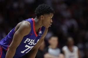 会模仿哪些球员的风格？探花埃奇库姆：华子 他攻防一体