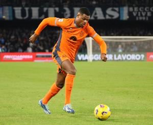 奥西利奥：巴萨没有正式接触我们谈邓弗里斯，解约条款很快到期