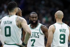 美记：多队询价布朗&怀特被拒 包括1互换+2首轮换怀特的报价