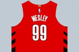 队史首次！球衣记者：布雷克-韦斯利在开拓者穿99号球衣