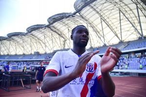 记者谈申花：阿马杜踢不了中后卫，门将对高原球速也不太适应