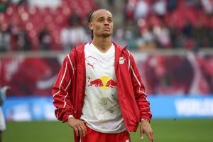 天空：切尔西的目标是，转会窗口关闭前签下哈维-西蒙斯和加纳乔