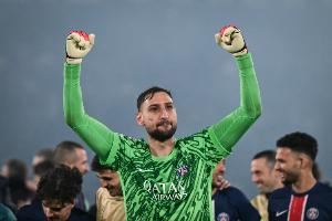 多纳鲁马自宣离队，多位队友社媒致敬：最棒的门将，感谢你的贡献