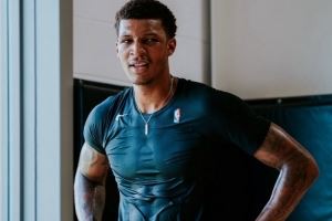 变壮了！美媒晒小贾巴里-史密斯训练照 肌肉线条明显