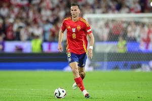 西班牙国家队官方：法比安因肌肉不适退出本期集训