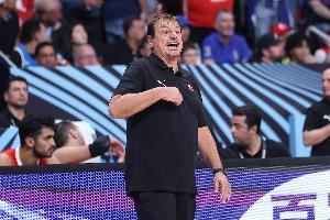 决赛对阵德国！土耳其主帅：目前我们更出色 已做好赢球准备