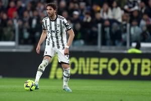 洛卡特利：我对球队的表现感到生气，对阵皇马我们会有所调整