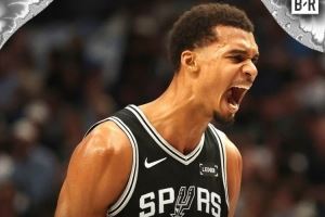 我得自降标准！？文班赛季前三战至少100分15帽 NBA历史首人